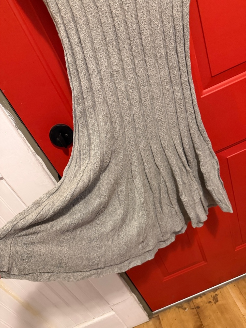 Mois Studio Gray Ribbed V-Neck Midi Dress - Picture 2 of 4